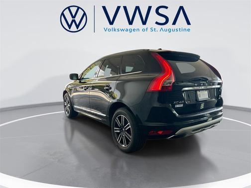 2017 Volvo XC60 T5 Dynamic