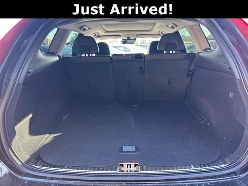 2017 Volvo XC60 T5 Dynamic