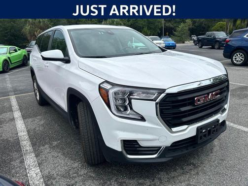 Summit White 2024 GMC Terrain SLE