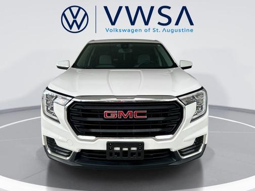 Summit White 2024 GMC Terrain SLE