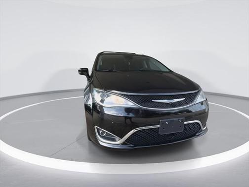 2019 Chrysler Pacifica Touring-L Plus