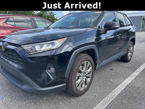 2020 Toyota RAV4 XLE Premium