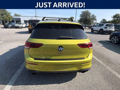 Polemo Yellow w/Black Roof 2023 Volkswagen Golf GTI 1.4T TSI