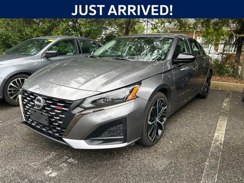 Gun Metallic 2024 Nissan Altima SR FWD