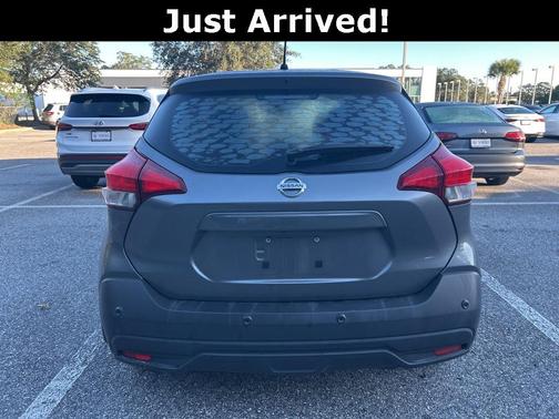 2020 Nissan Kicks S