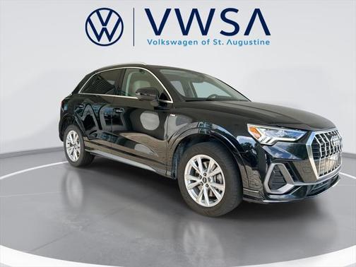 2023 Audi Q3 Premium 45 TFSI S line quattro Tiptronic
