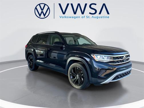 2022 Volkswagen Atlas 3.6L SE w/Technology