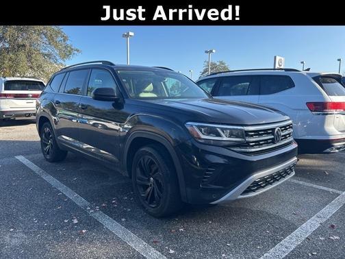 2022 Volkswagen Atlas 3.6L SE w/Technology