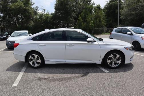 Photo 3 of 33 of 2018 Honda Accord EX-L