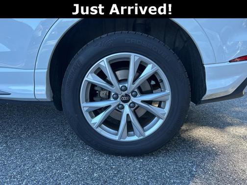 2023 Audi Q3 Premium 45 TFSI S line quattro Tiptronic