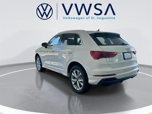 2023 Audi Q3 Premium 45 TFSI S line quattro Tiptronic