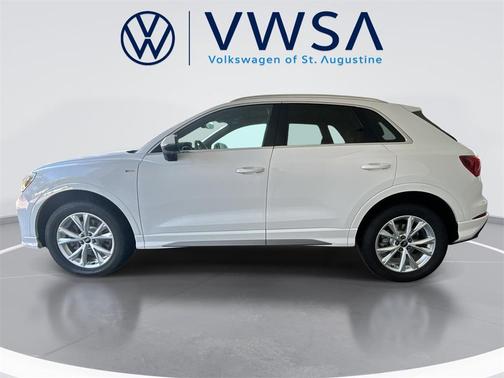 2023 Audi Q3 Premium 45 TFSI S line quattro Tiptronic