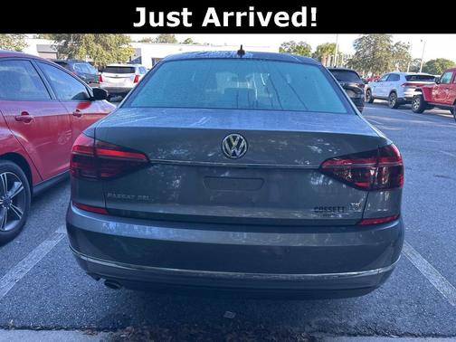 2017 Volkswagen Passat 1.8T SEL Premium