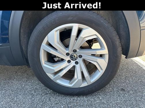 2023 Volkswagen Atlas 3.6L SE w/Technology