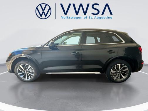 Mythos Black Metallic 2024 Audi Q5 45 S line Premium Plus