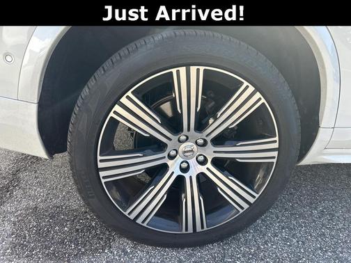 2023 Volvo XC90 B6 Ultimate 7-Seater