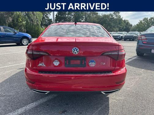 Tornado Red 2021 Volkswagen Jetta 1.4T R-Line
