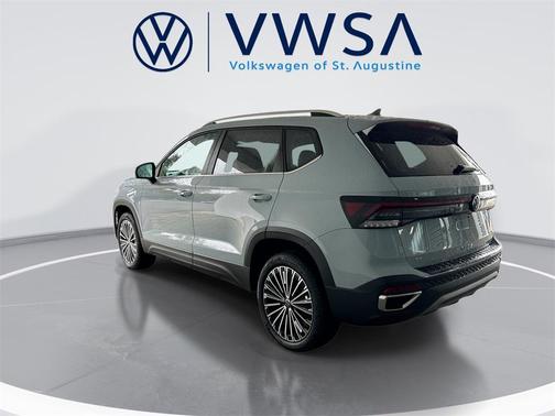 2026 Volkswagen Taos SE