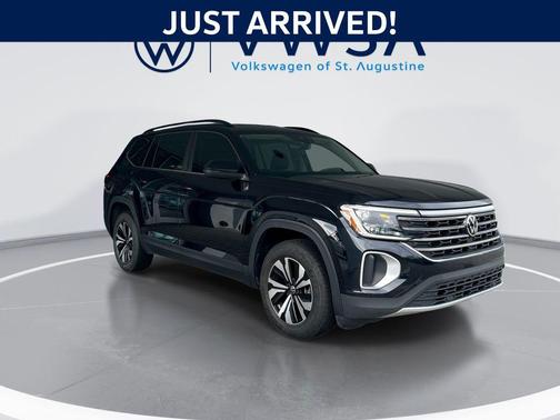 Deep Black Pearl 2024 Volkswagen Atlas 2.0T SE