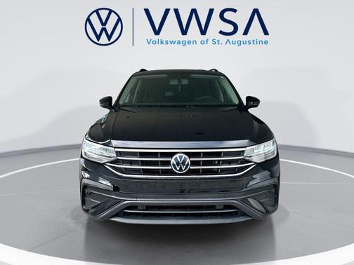 Deep Black Pearl 2022 Volkswagen Tiguan 2.0T S 4MOTION