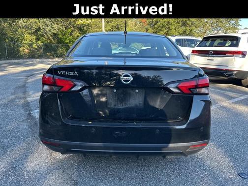 2022 Nissan Versa 1.6 S