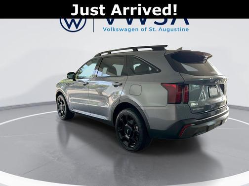 Everlasting Silver 2024 Kia Sorento EX