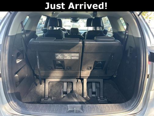 2023 Kia Carnival LX