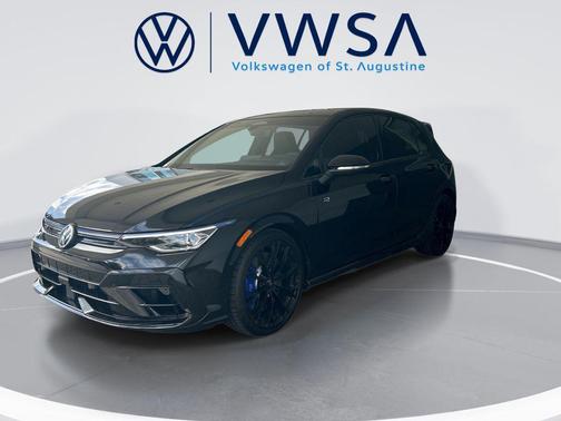Mythos Black Metallic 2026 Volkswagen Golf R 2.0T DSG