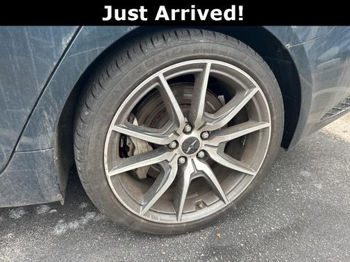 2024 Genesis G70 2.5T RWD