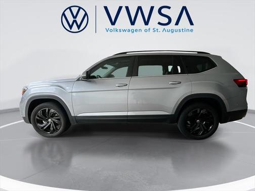 2022 Volkswagen Atlas 3.6L SE w/Technology