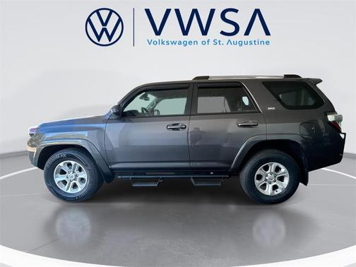 2022 Toyota 4Runner SR5