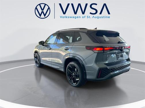 2026 Volkswagen Tiguan 2.0T SE R-Line Black