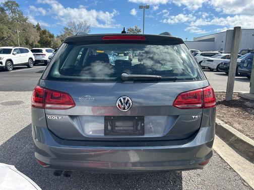 2017 Volkswagen Golf SportWagen TSI S