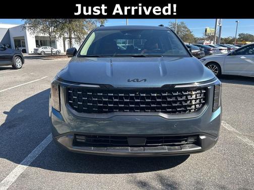 2025 Kia Carnival SX