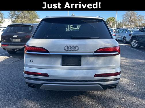 2025 Audi Q7 55 Premium Plus