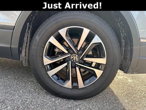 2024 Volkswagen Tiguan 2.0T S