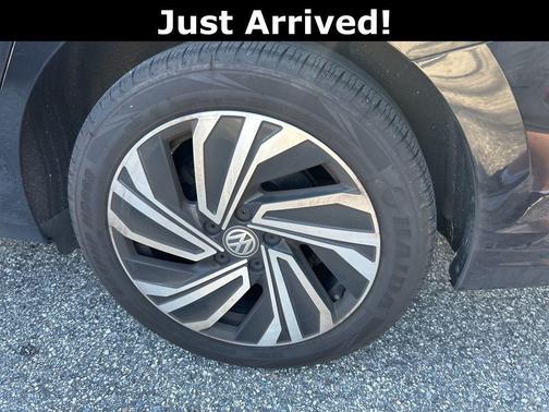 Deep Black Pearl 2021 Volkswagen Jetta 1.4T SEL Premium