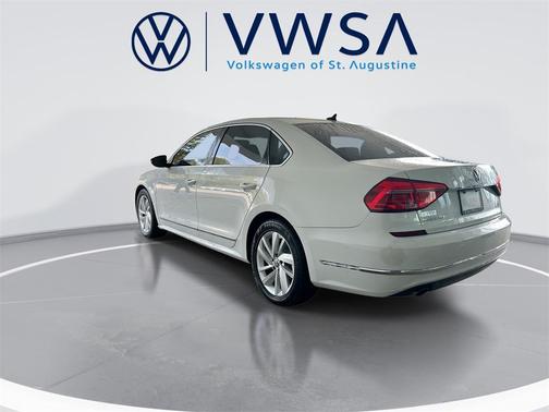 2016 Volkswagen Passat 1.8T SE