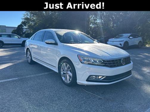 2016 Volkswagen Passat 1.8T SE