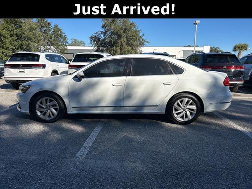 2016 Volkswagen Passat 1.8T SE