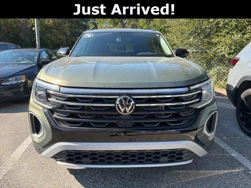 2024 Volkswagen Atlas 2.0T SE w/Technology 4MOTION