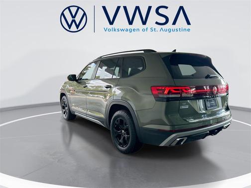 2024 Volkswagen Atlas 2.0T SE w/Technology 4MOTION