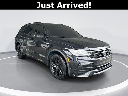 2024 Volkswagen Tiguan 2.0T SE R-Line Black