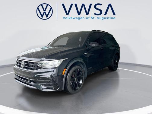 Deep Black Pearl 2024 Volkswagen Tiguan 2.0T SE R-Line Black