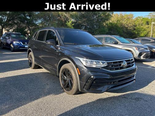 2024 Volkswagen Tiguan 2.0T SE R-Line Black