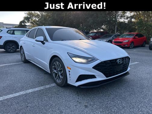 2022 Hyundai SONATA SEL