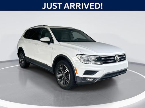 Pure White 2018 Volkswagen Tiguan 2.0T SEL