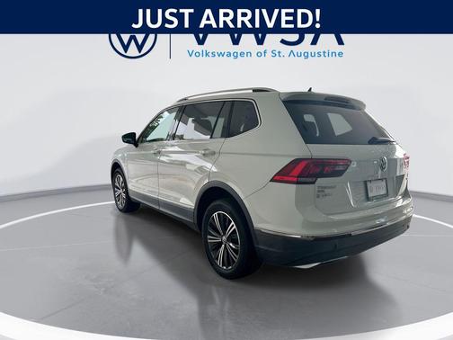 Pure White 2018 Volkswagen Tiguan 2.0T SEL