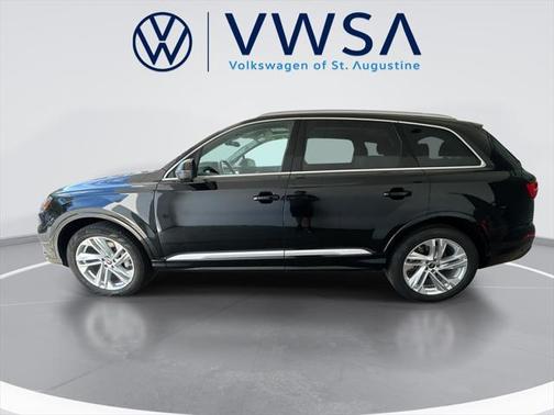 2024 Audi Q7 55 Premium Plus