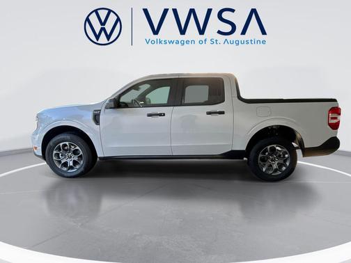 Space White Metallic 2025 Ford Maverick XLT